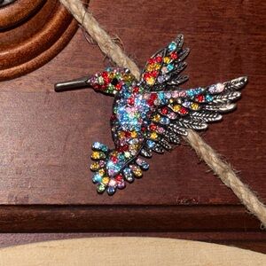 Vibrant Multicolor Hummingbird Brooch